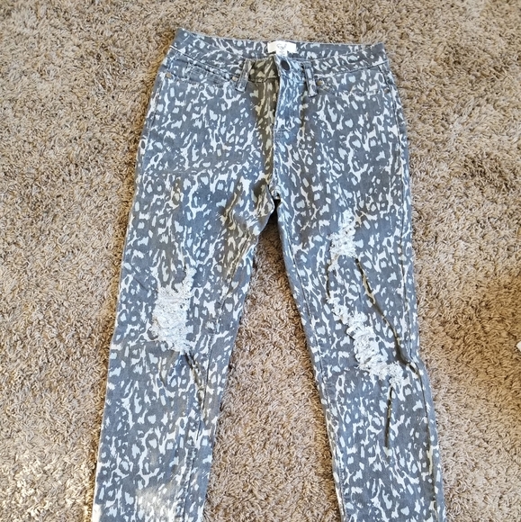 Easel leopard distressed jeans - Picture 1 of 1